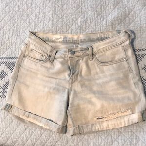 Light washed boyfriend shorts